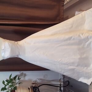 Make Offer On This Size 8 - David's Bridal Wedding Dress